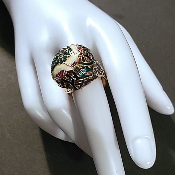 Stunning Enamel Callie Lilly with Green Crystals Ring - Picture 6 of 8
